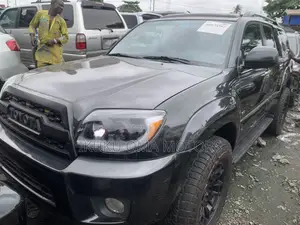 Toyota 4-Runner SR5 2008 Gray