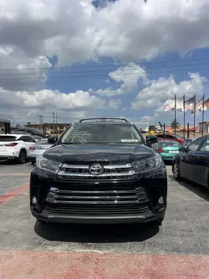 Toyota Highlander XLE 2019 Black