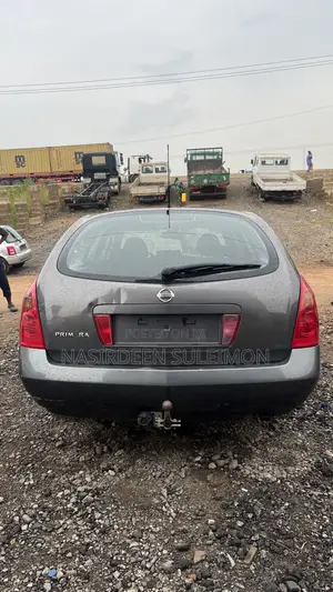 Nissan Primera 2004 Gray