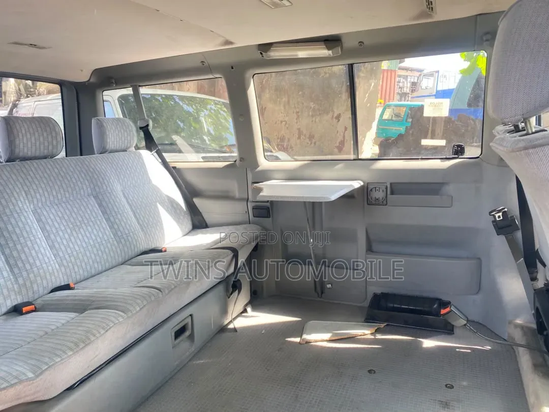 Volkswagen Transporter 2002 Blue