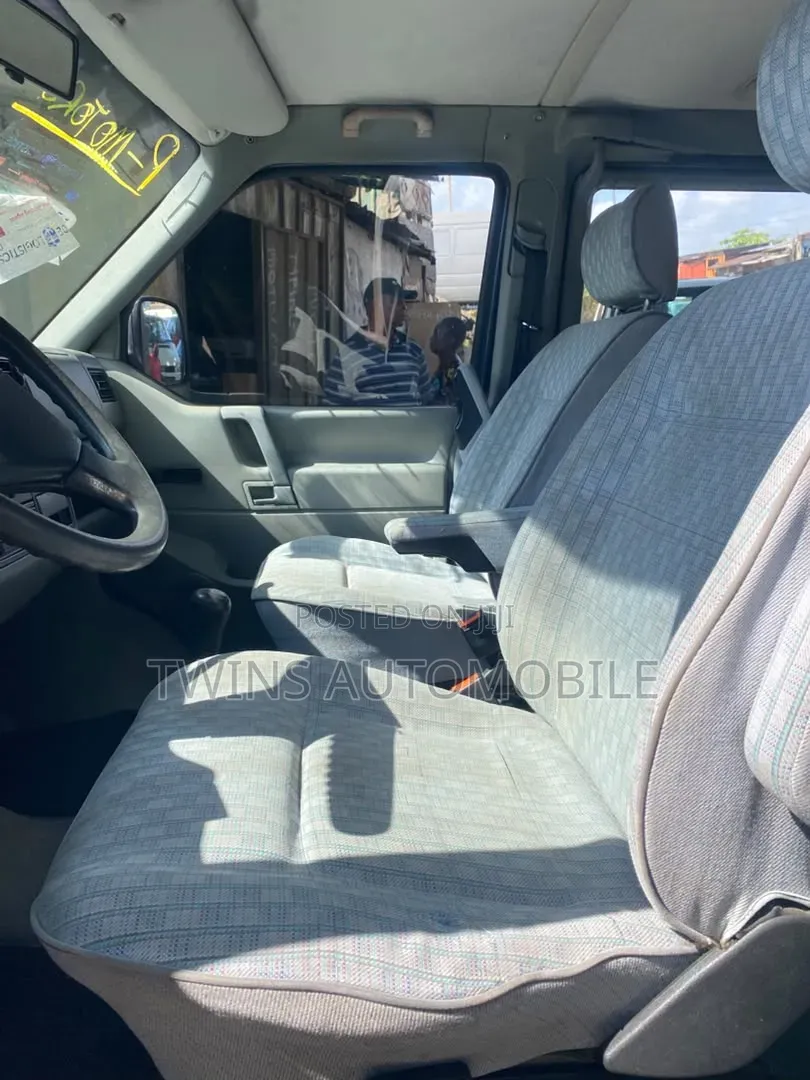 Volkswagen Transporter 2002 Blue