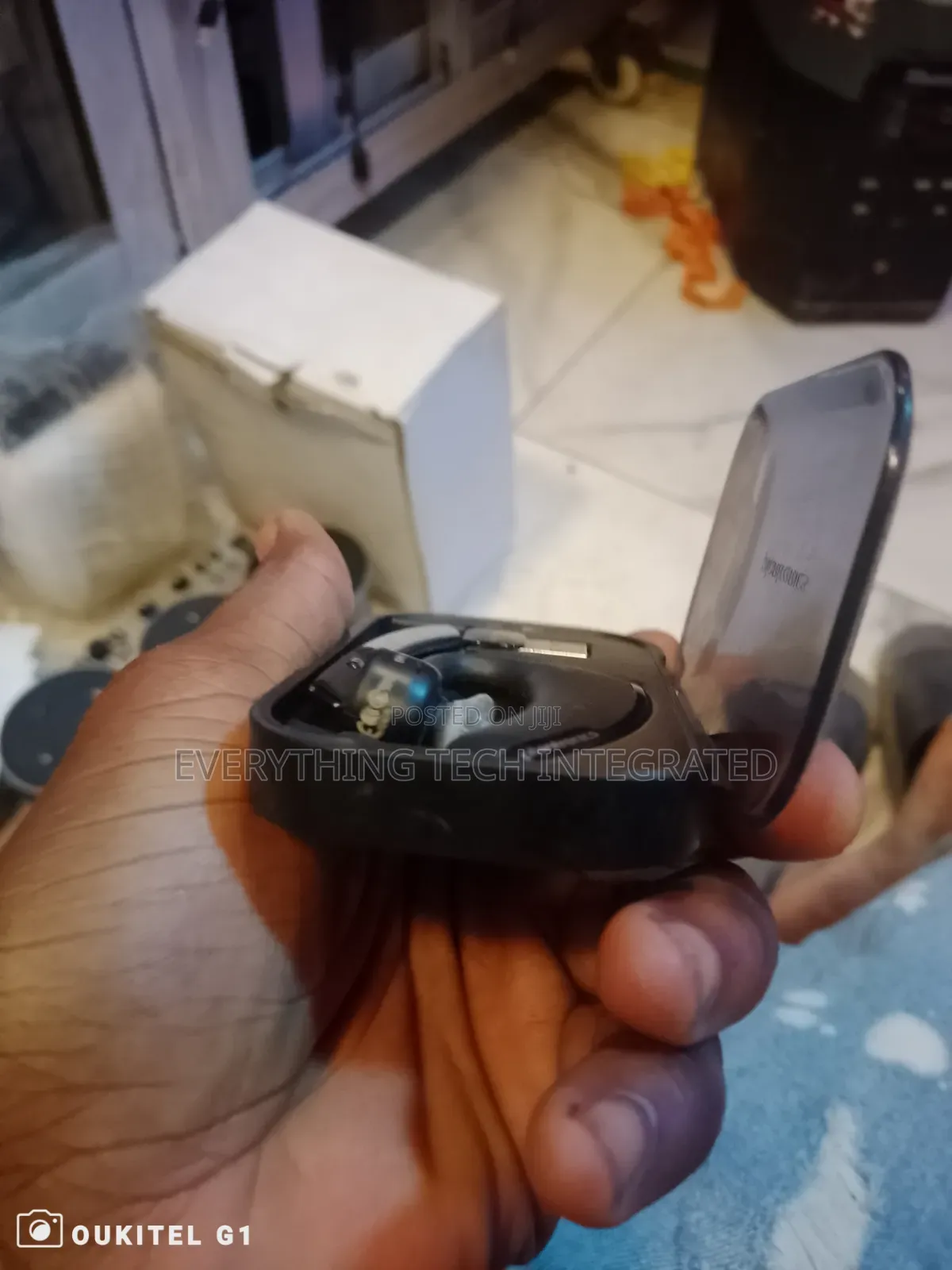 Plantronics Voyager Legend UC Bluetooth Headset BT300M