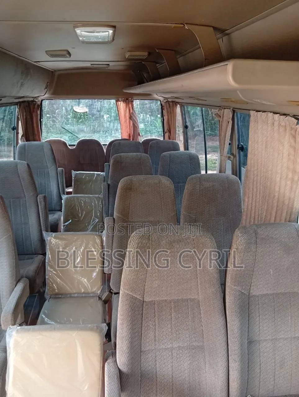 Toyota Coaster 2010 Gold