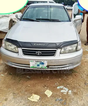 Toyota Camry 2000 Gray