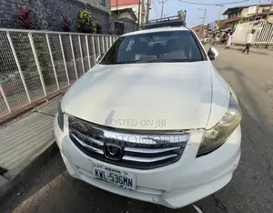 Honda Accord 2010 White
