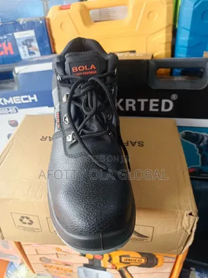 Bola Safety Boot