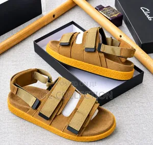 Quality Clarks Sandals