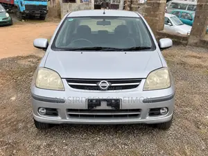 Nissan Almera Tino 2005 Silver