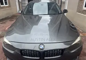 BMW 320i 2017 Gray