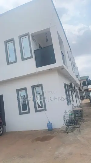 4bdrm Block of Flats in Unity Estate, Egbeda / Egbeda for sale