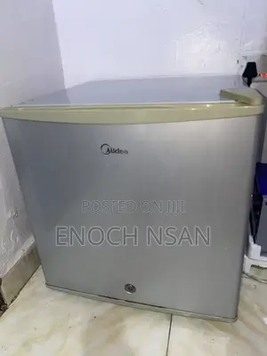 Midea Refrigeratormodel: Hs-65l Chest Fridge