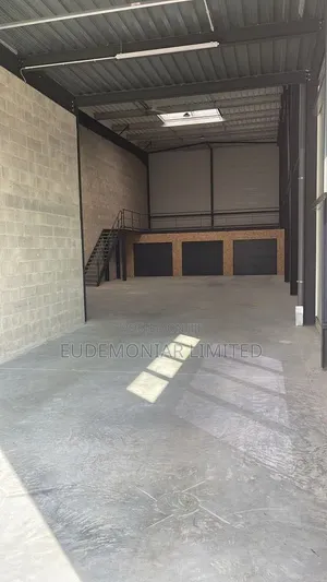 Timber Upper-Level Flooring