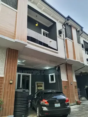4bdrm Townhouse / Terrace in Chevron for rent