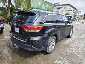 Toyota Highlander 2015 Black
