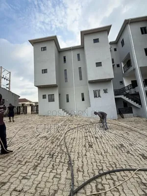 2bdrm Block of Flats in Mabushi for sale