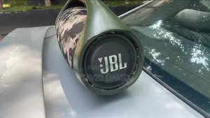 JBL Boombox 2