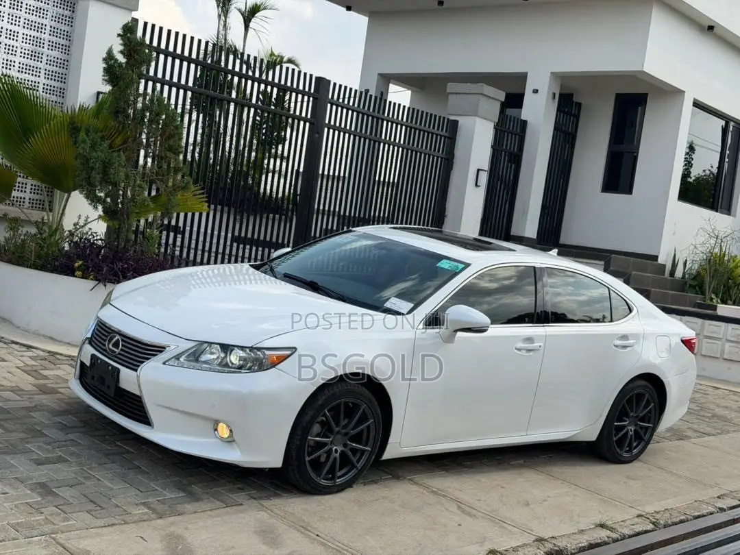 Lexus ES 350 FWD 2013 White