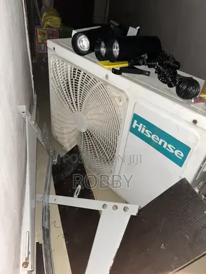 Neatly Used Air Condition With Full Kits for Sale