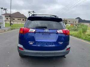 Toyota RAV4 Limited FWD (2.5L 4cyl 6A) 2016 Blue