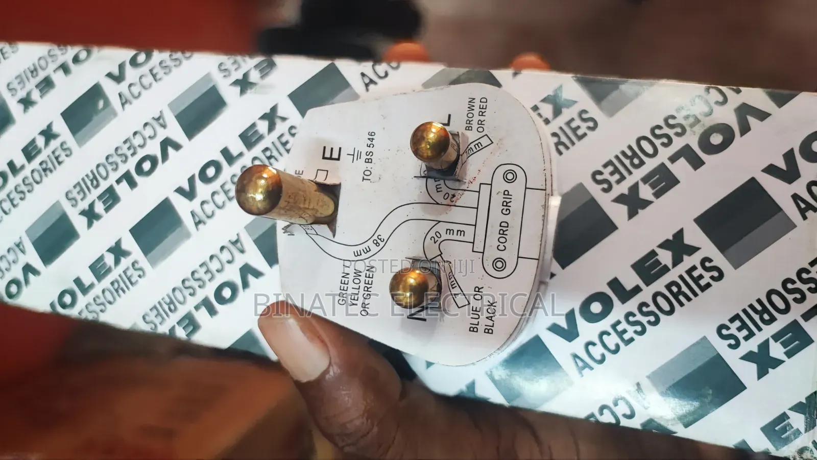 Original 15a Volex Plug