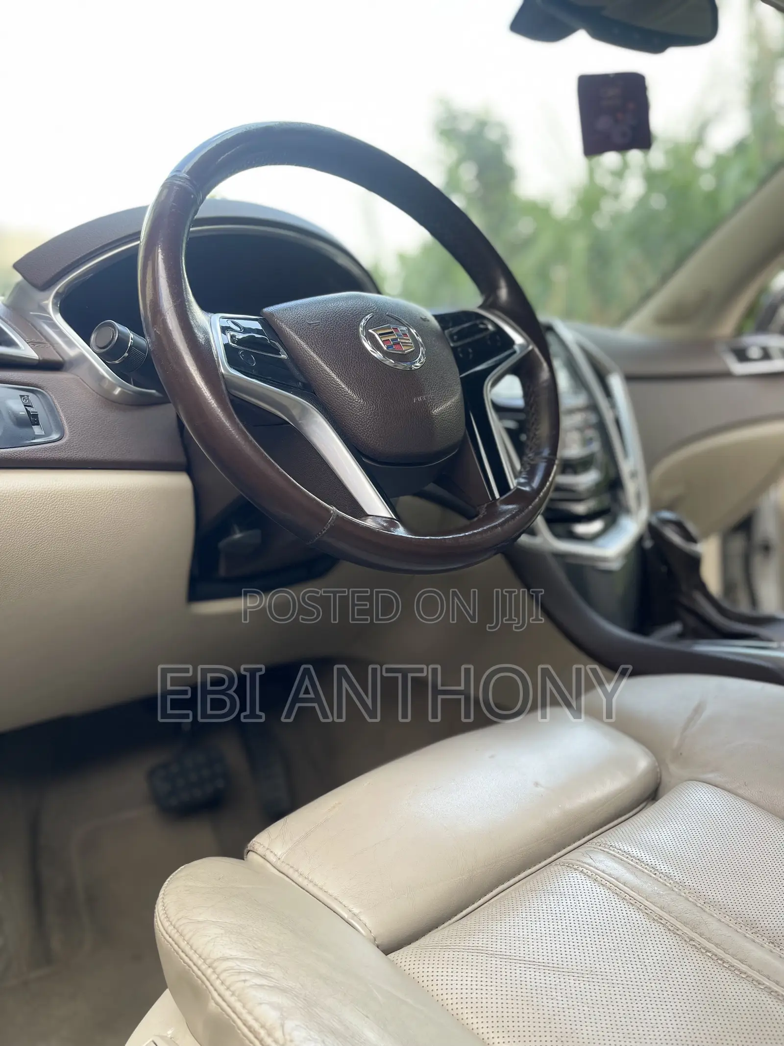 Cadillac SRX 3.6 AWD 2013 White