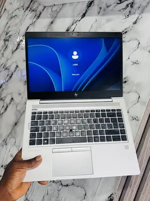 Laptop HP EliteBook 745 G5 8GB AMD SSD 256GB