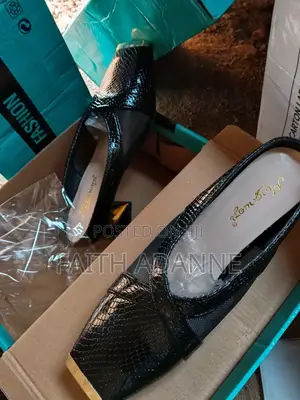 Children Shoes Size 35