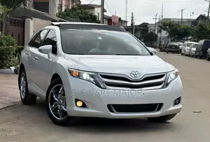 Toyota Venza Limited 4dr Wagon (3.5L 6cyl 6A) 2014 White