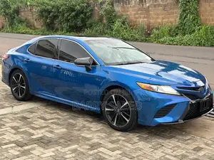 Toyota Camry XSE FWD (2.5L 4cyl 8AM) 2018 Blue
