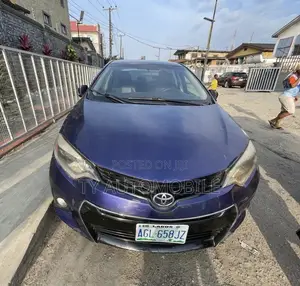 Toyota Corolla 2017 Blue