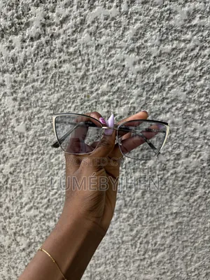 Cat-Eye Photochromic Glasses