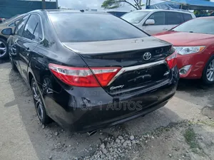 Toyota Camry XSE 4dr Sedan (3.5L 6cyl 6A) 2015 Black