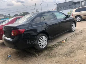 Toyota Corolla 2010 Black
