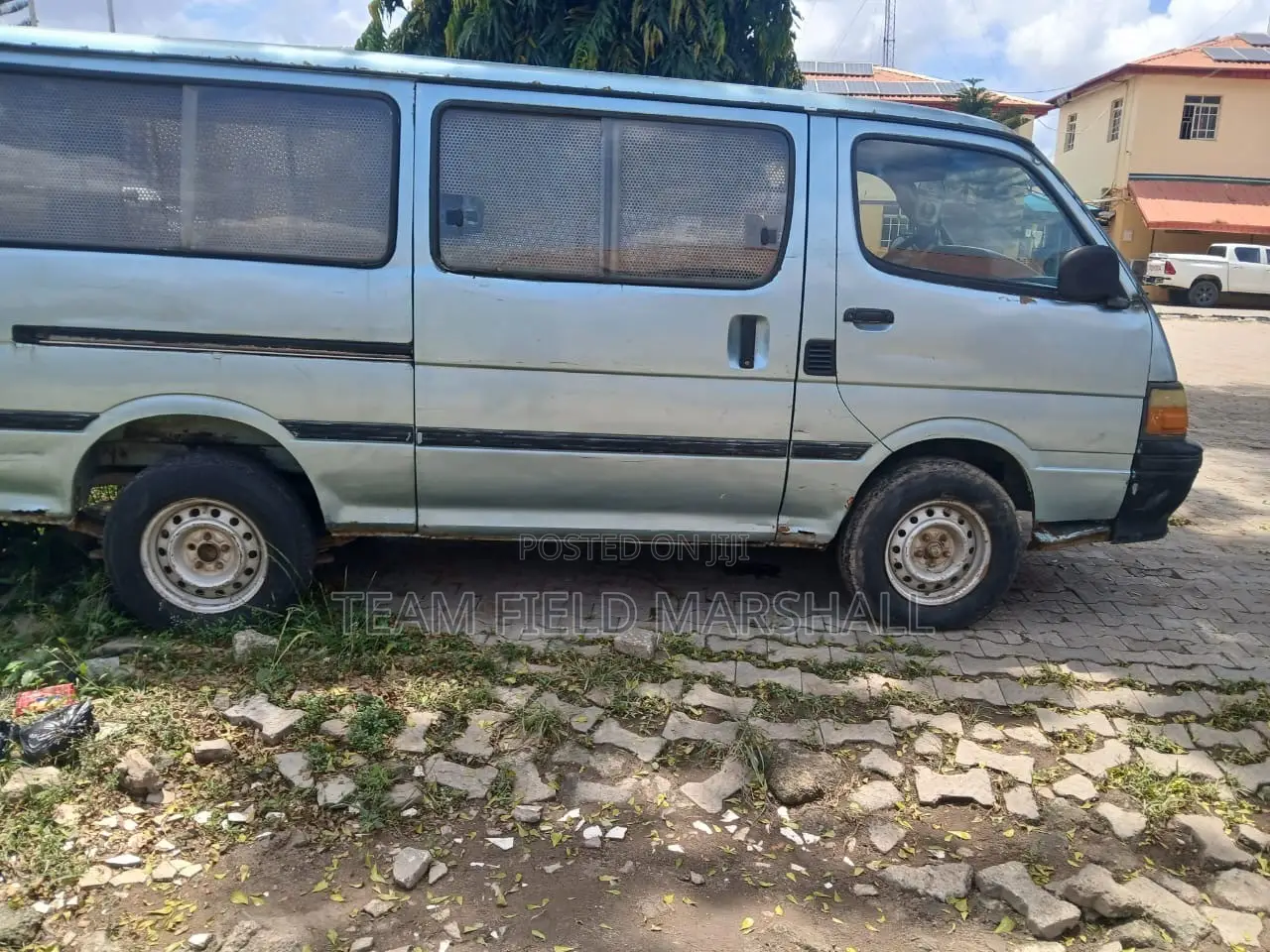 Toyota HiAce 1996 Blue