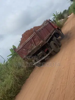 Full 20 Tons of Red Filling
