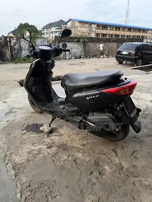 Yamaha 2012 Black