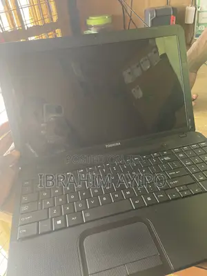Desktop Computer 4GB Intel Core 3 SSD 500GB