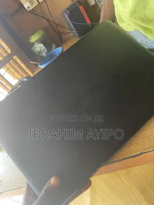 Desktop Computer 4GB Intel Core 3 SSD 500GB
