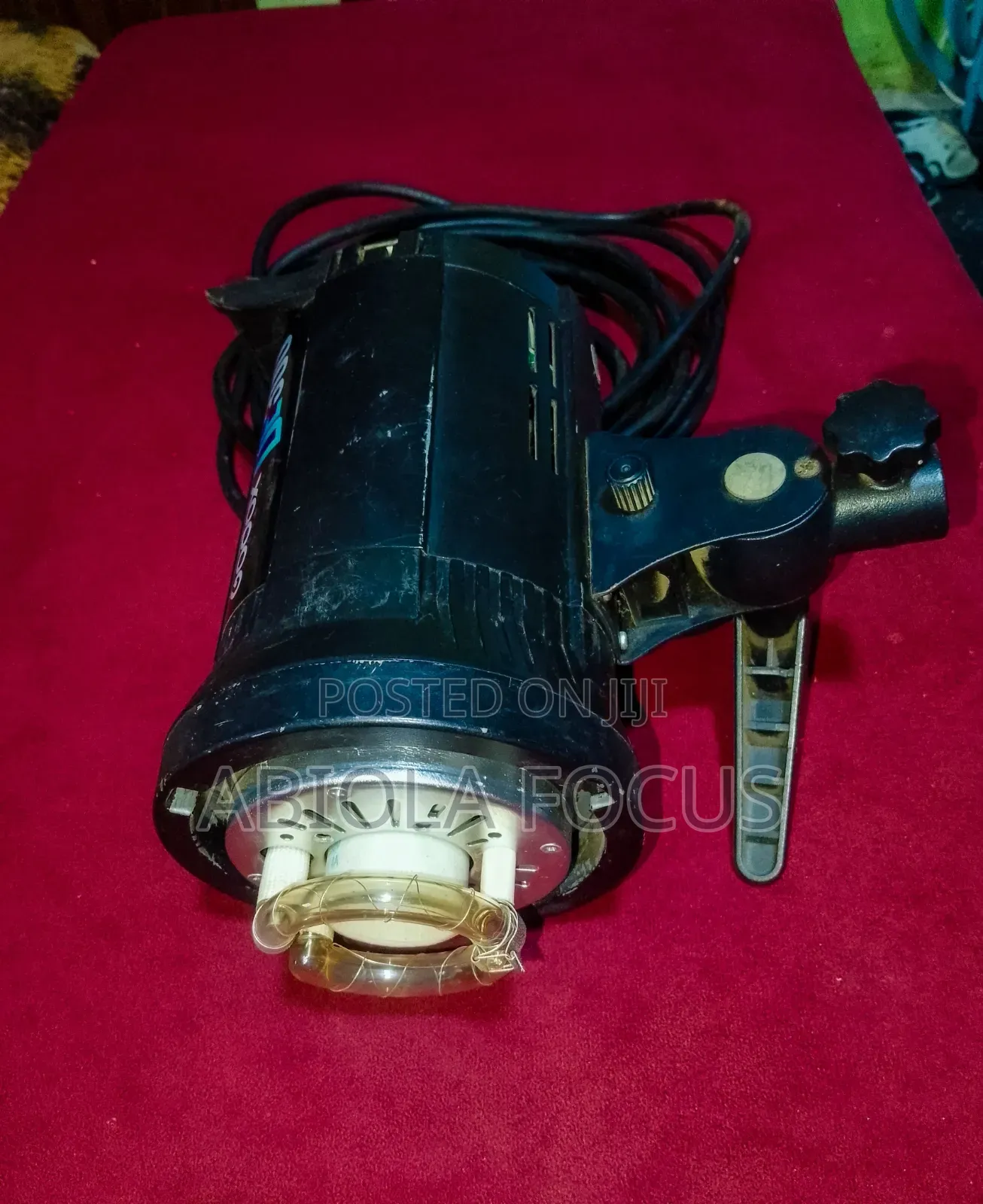 Godox DE300 Strobe Light