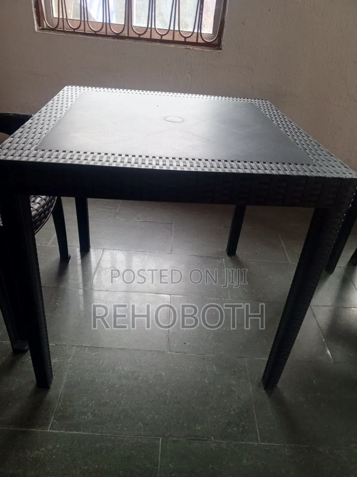 Strong Standard Black Square Table