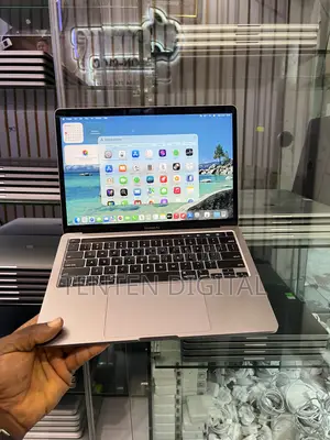 Laptop Apple MacBook Pro 2020 16GB Intel Core i7 SSD 512GB