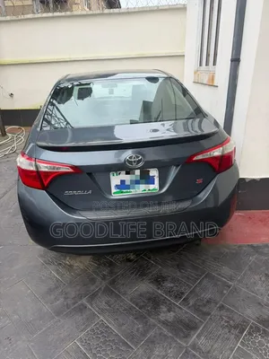 Toyota Corolla S 4dr Sedan (1.8L 4cyl CVT) 2015 Black