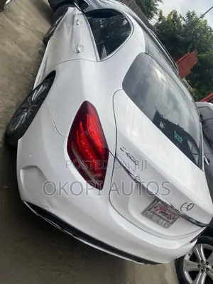 Mercedes-Benz C400 4Matic AWD Sedan (3.0L V6 7A) 2015 White