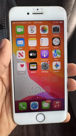 Apple iPhone 8 64 GB White