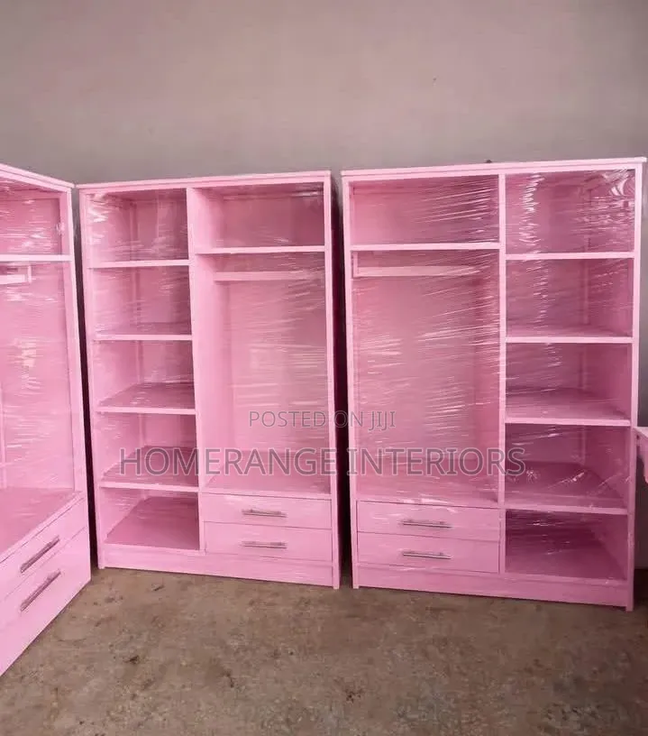 3/6 Wardrobe
