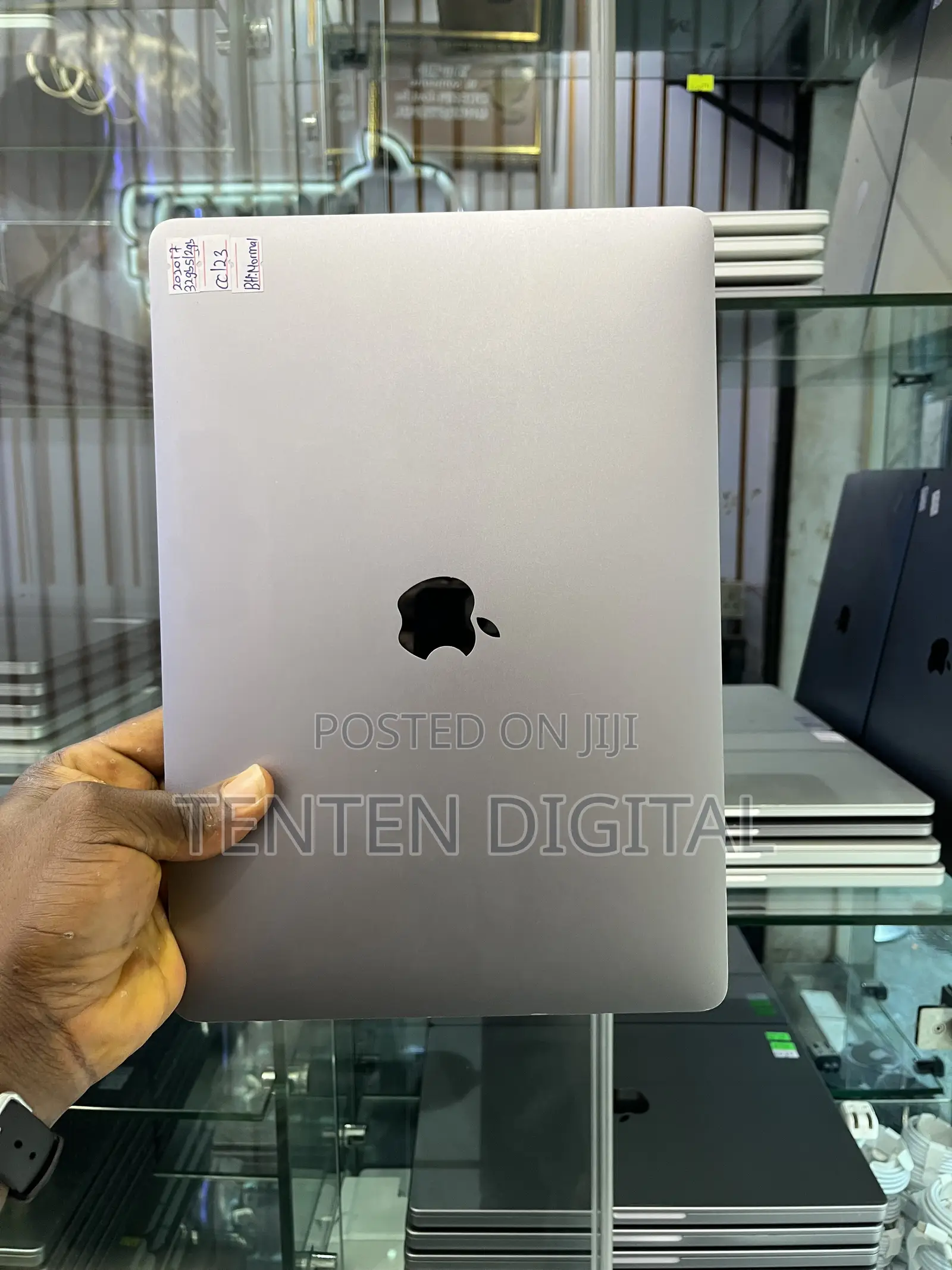 Laptop Apple MacBook Pro 2020 32GB Intel Core i7 SSD 512GB