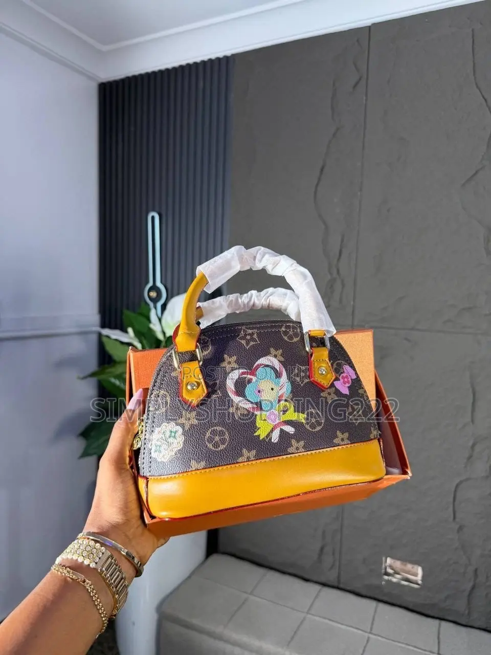Stylish Ladies Handbag