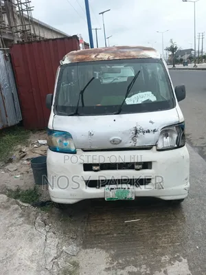 Daihatsu Hijet 2004 White