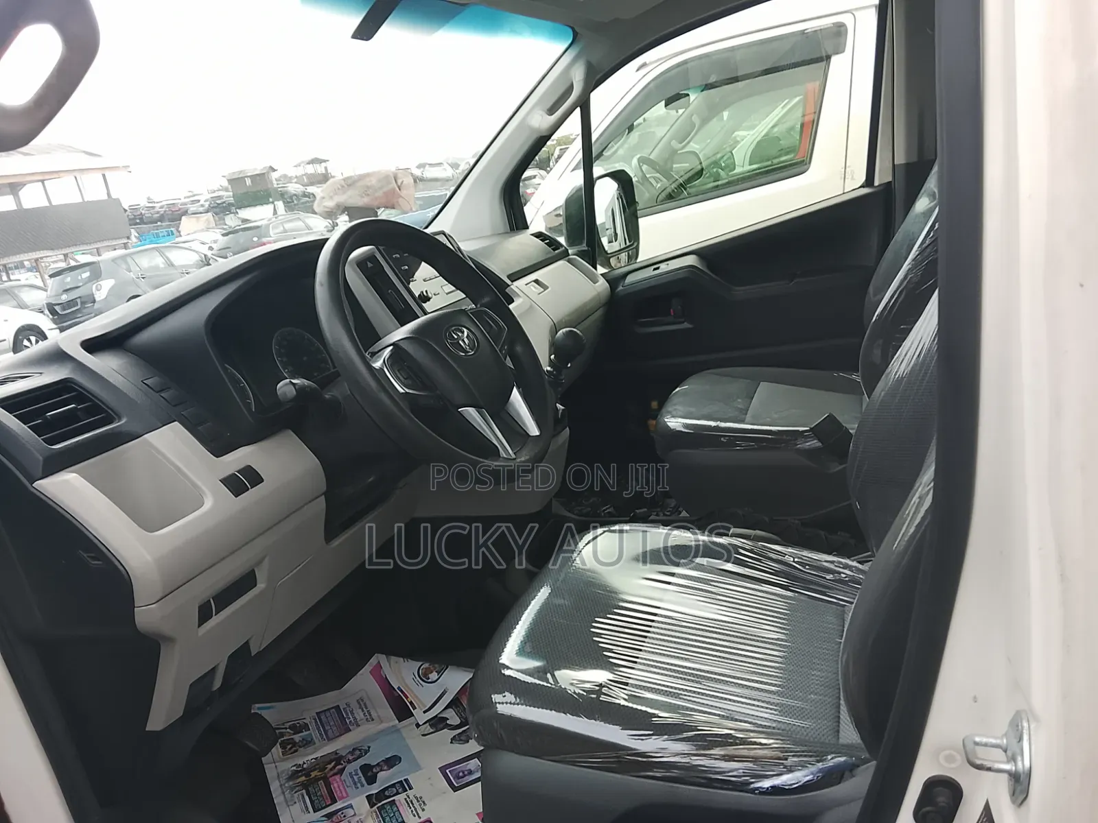 Toyota HiAce 2020 White