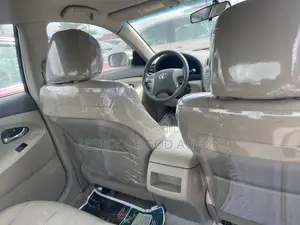 Toyota Camry 2008 Gold